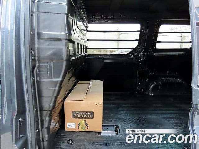 Hyundai Staria Modern, 2023 6