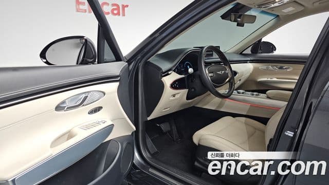 Genesis GV70, 2021 10