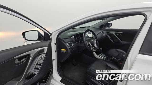 Hyundai Avante MD Luxury, 2012 10