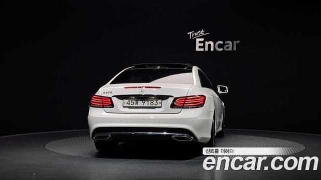 Mercedes-Benz E-класс W212 E200 купе, 2017 4