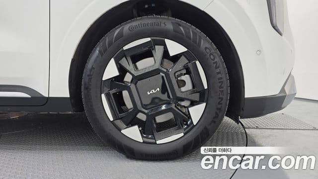 Kia The / новый New Carnival 4세대 Signature, 2024 все фото