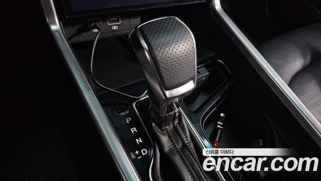 KG모빌리티(SsangYong) Torres T7, 2023 9