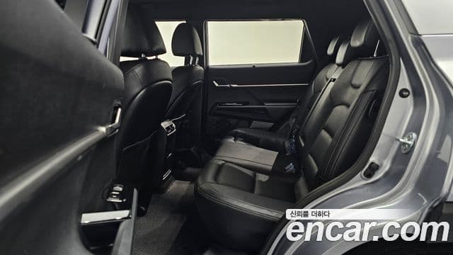 KG모빌리티(SsangYong) Torres T7, 2023 13