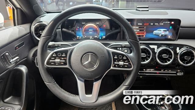 Mercedes-Benz A-класс W177 A220 хэтчбек, 2020 13