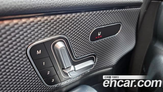 Mercedes-Benz A-класс W177 A220 хэтчбек, 2020 18