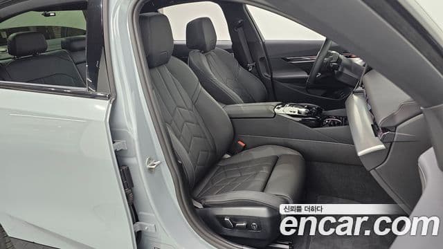 BMW 5시리즈 (G60) 520i M Sport, 2025 11