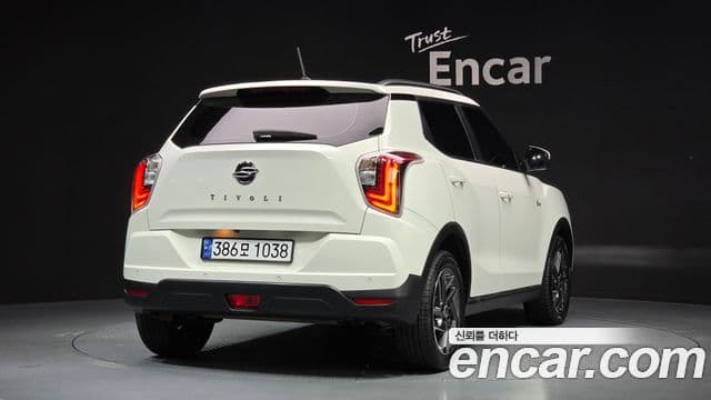 KG모빌리티(SsangYong) Berry New Tivoli V3, 2022 2