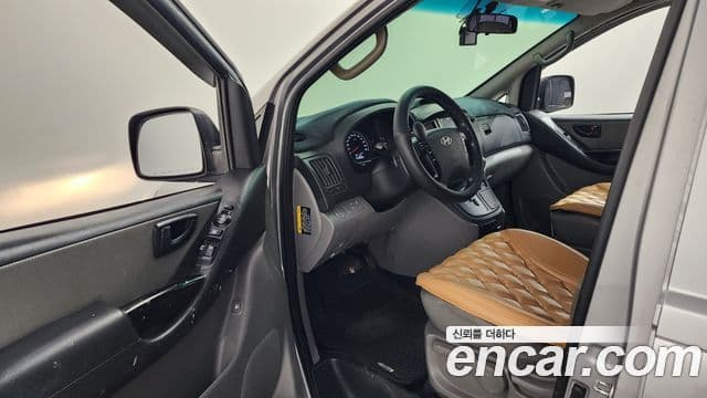 Hyundai Grand Starex Smart, 2017 10