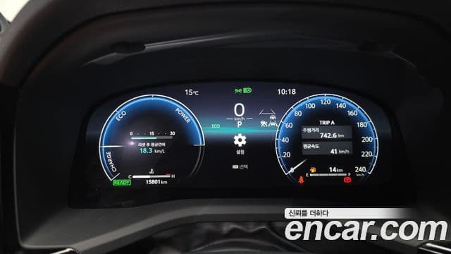 Toyota 캠리 (XV80) 2.5 XLE Premium гибрид, 2025 8