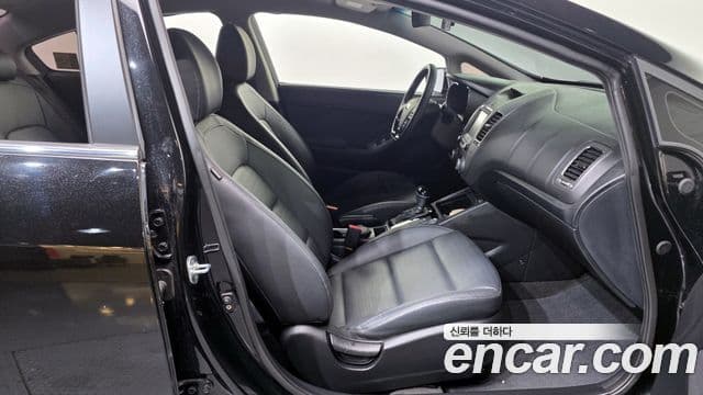 Kia The / новый New K3 Trendy, 2017 11