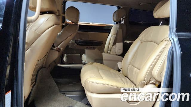 Kia All New Carnival Noblesse, 2016 13