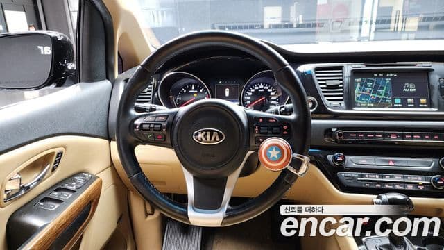 Kia All New Carnival Noblesse, 2016 14