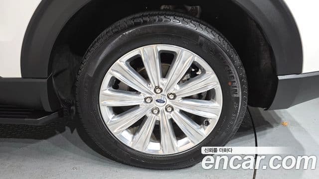Ford Explorer 6세대 2.3 Limited 4WD, 2023 все фото