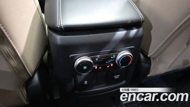 Ford Explorer 6세대 2.3 Limited 4WD, 2023 18