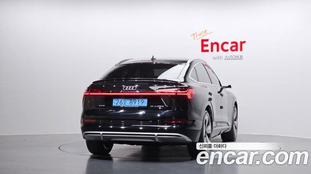 Audi e-Tron 55 Quattro Sportback, 2022 4