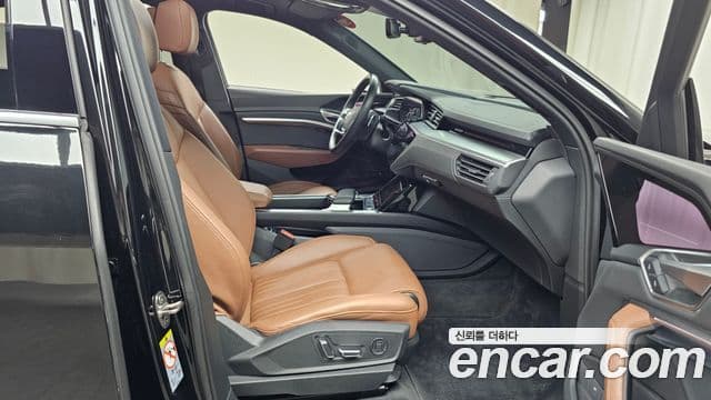 Audi e-Tron 55 Quattro Sportback, 2022 11