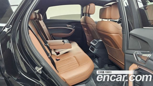 Audi e-Tron 55 Quattro Sportback, 2022 12