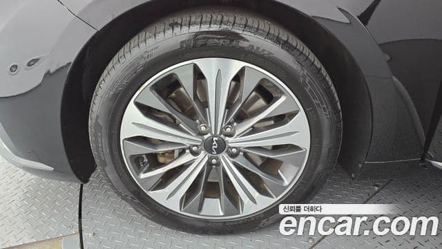 Kia K8 Noblesse, 2022 все фото