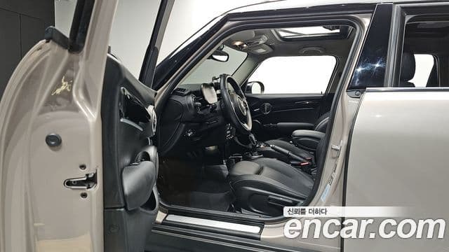 Mini Cooper 3세대, 2022 10