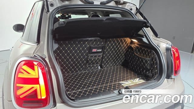 Mini Cooper 3세대, 2022 20