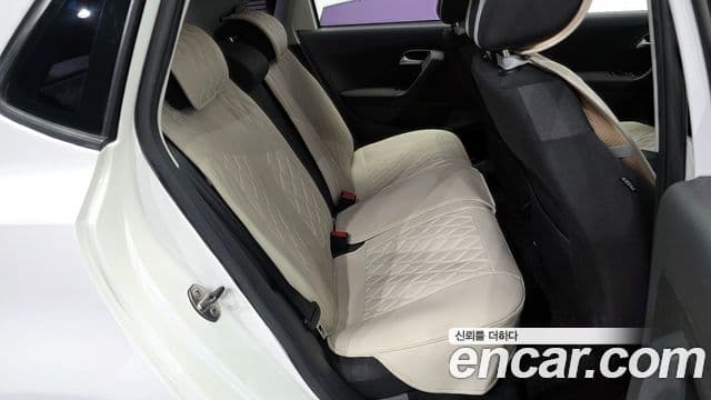 Volkswagen 폴로 5세대, 2014 12