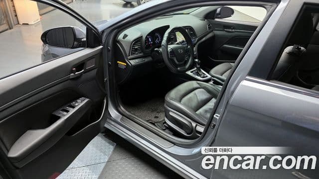 Hyundai Avante AD Modern, 2016 10