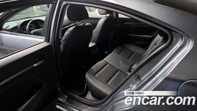 Hyundai Avante AD Modern, 2016 11