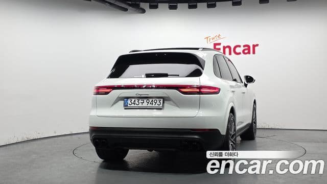 Porsche Cayenne (PO536), 2020 4