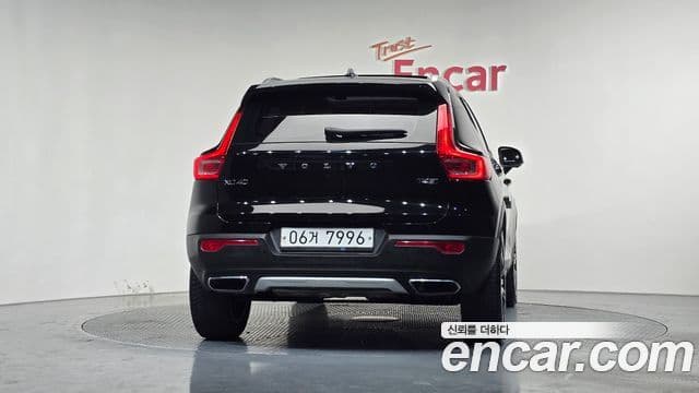 Volvo XC40 T4 Inscription, 2019 4