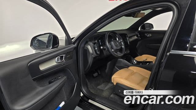 Volvo XC40 T4 Inscription, 2019 10