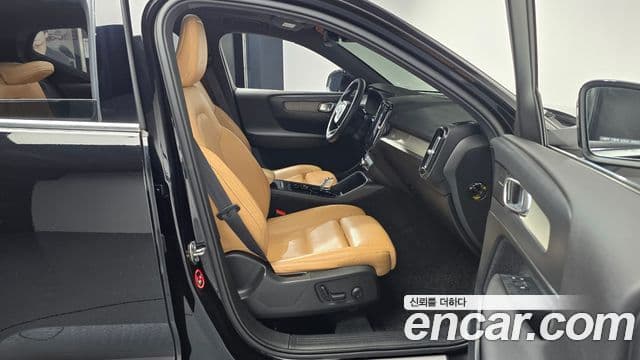 Volvo XC40 T4 Inscription, 2019 12