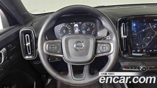 Volvo XC40 T4 Inscription, 2019 14