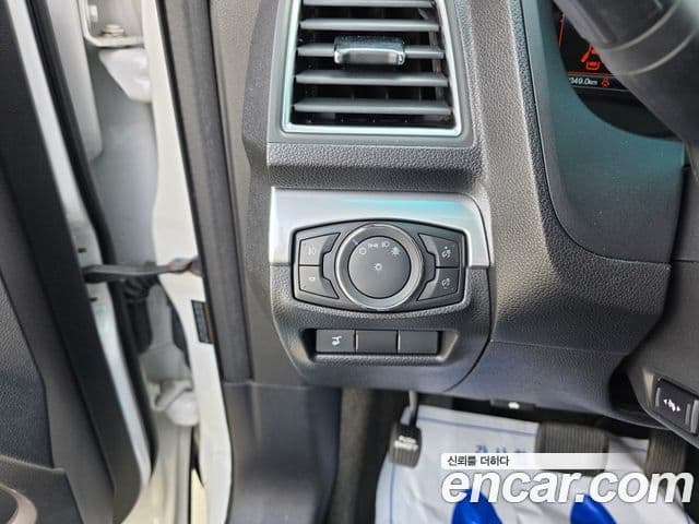 Ford Explorer 5세대, 2017 15