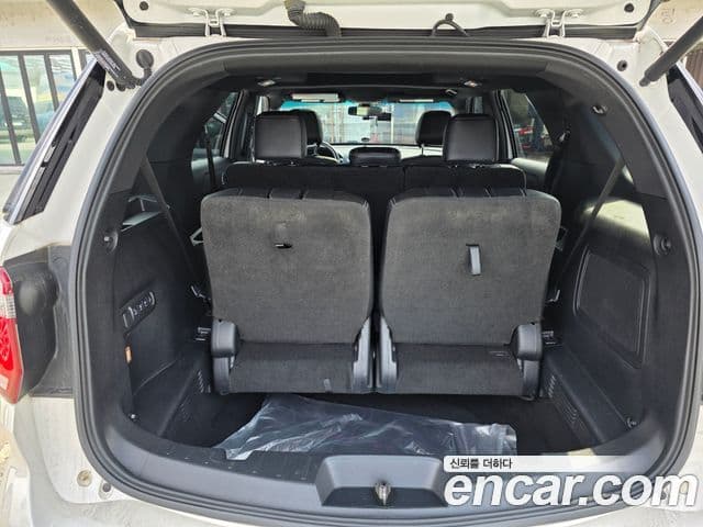 Ford Explorer 5세대, 2017 17