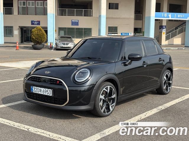 Mini Cooper S 4세대 5도어 favored, 2026 1