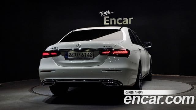 Mercedes-Benz E-класс W213 Exclusive, 2023 4