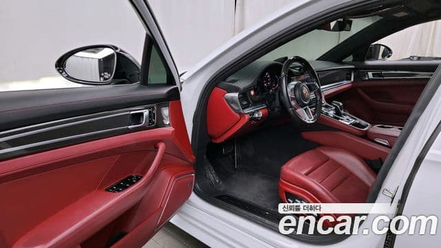 Porsche Panamera (971) 4.0 GTS, 2020 10