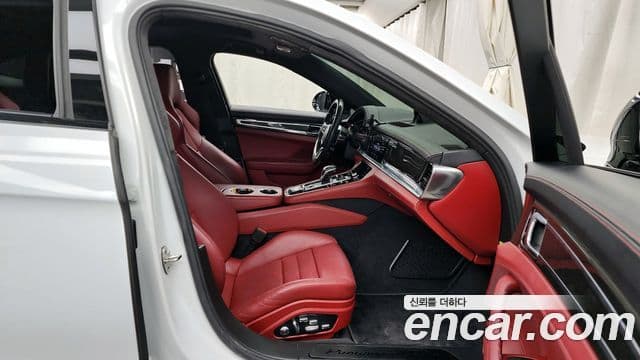 Porsche Panamera (971) 4.0 GTS, 2020 11