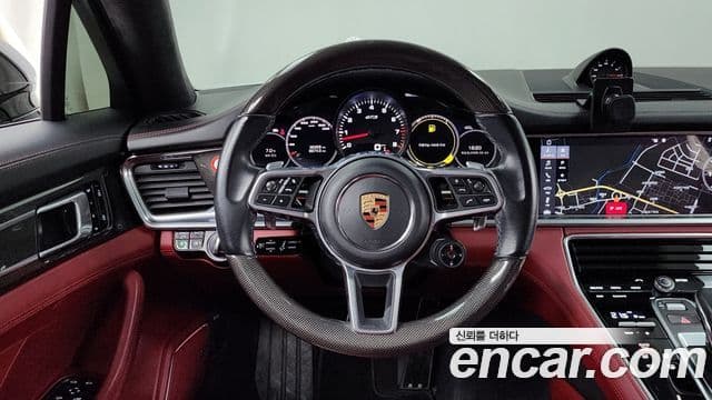 Porsche Panamera (971) 4.0 GTS, 2020 13