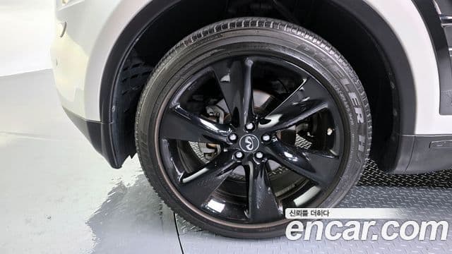 Infiniti QX70 3.7 AWD Special Edition, 2017 все фото