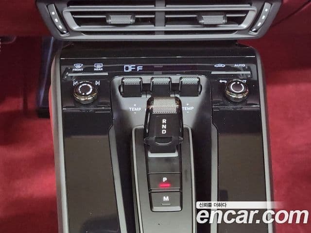 Porsche 911 (992) Carrera 4 кабриолет, 2024 9