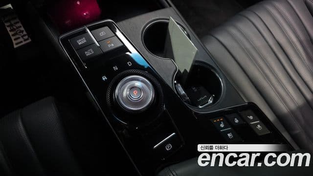 Kia K8 гибрид Signature, 2023 9