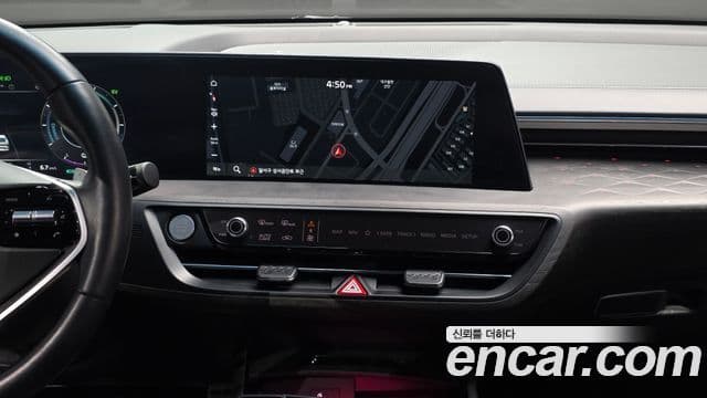 Kia K8 гибрид Signature, 2023 14