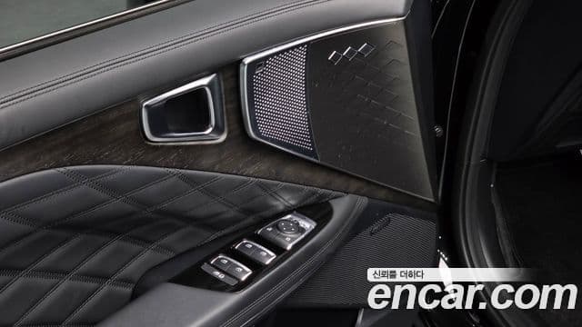 Kia K8 гибрид Signature, 2023 17