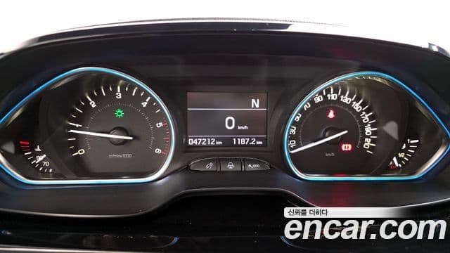 Peugeot 2008 1.6 BlueHDi Allure GC, 2018 8