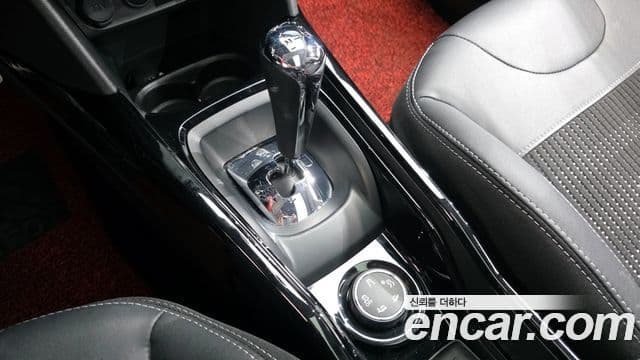 Peugeot 2008 1.6 BlueHDi Allure GC, 2018 9