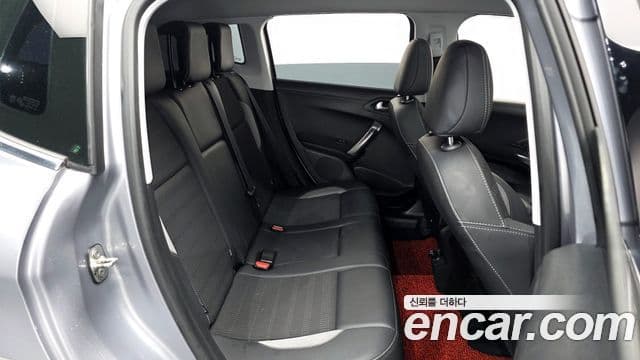 Peugeot 2008 1.6 BlueHDi Allure GC, 2018 12