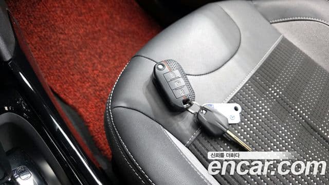 Peugeot 2008 1.6 BlueHDi Allure GC, 2018 18