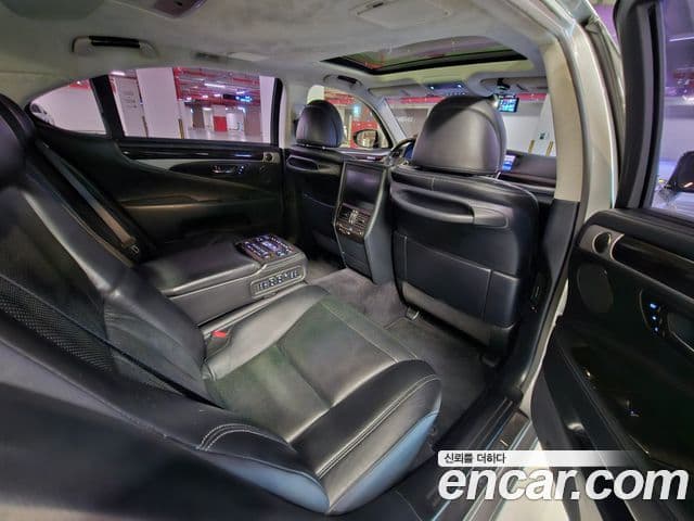 Lexus LS600hL XF40, 2015 14