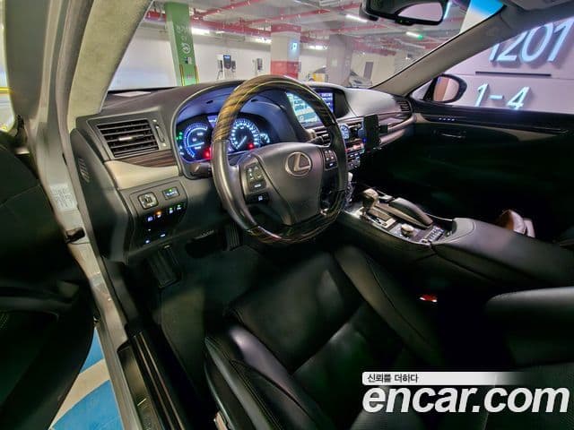 Lexus LS600hL XF40, 2015 17